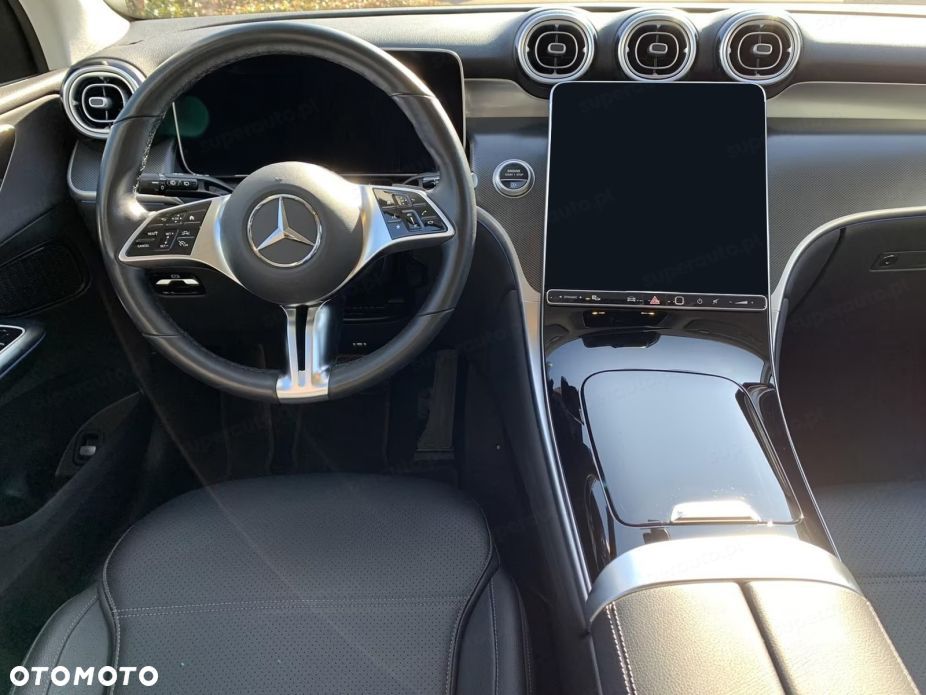 Mercedes-Benz GLC - 7