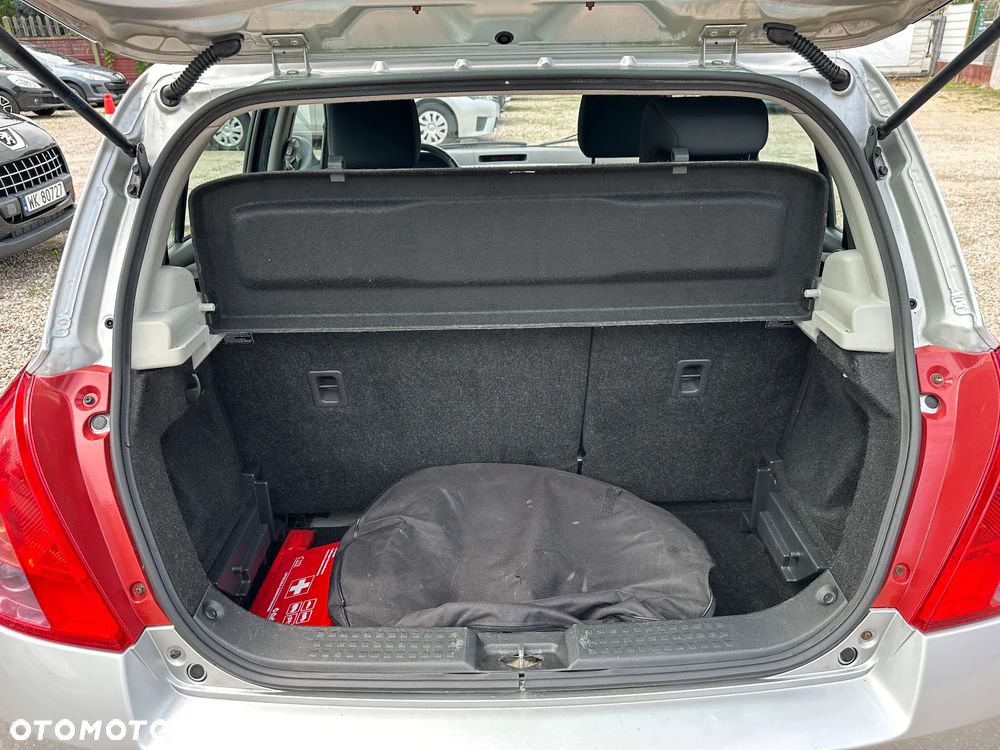 Suzuki Swift - 28