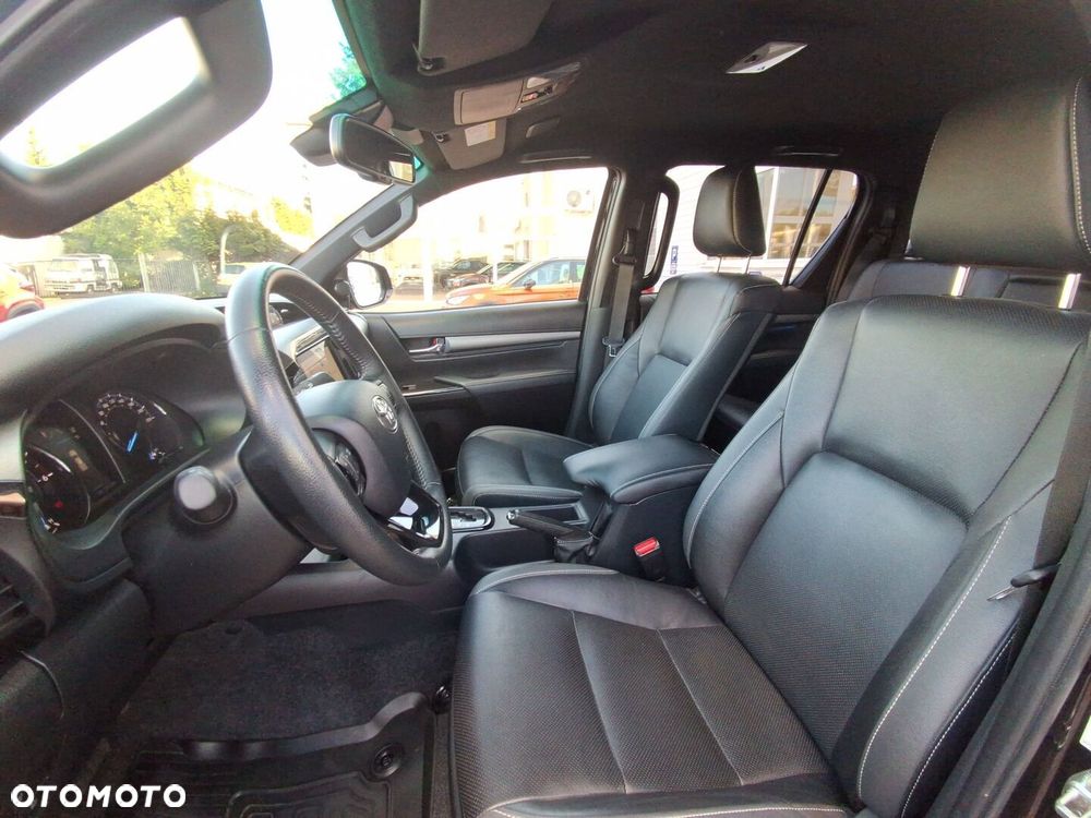 Toyota Hilux 2.8 D-4D mHEV Double Cab Invincible 4x4 - 14
