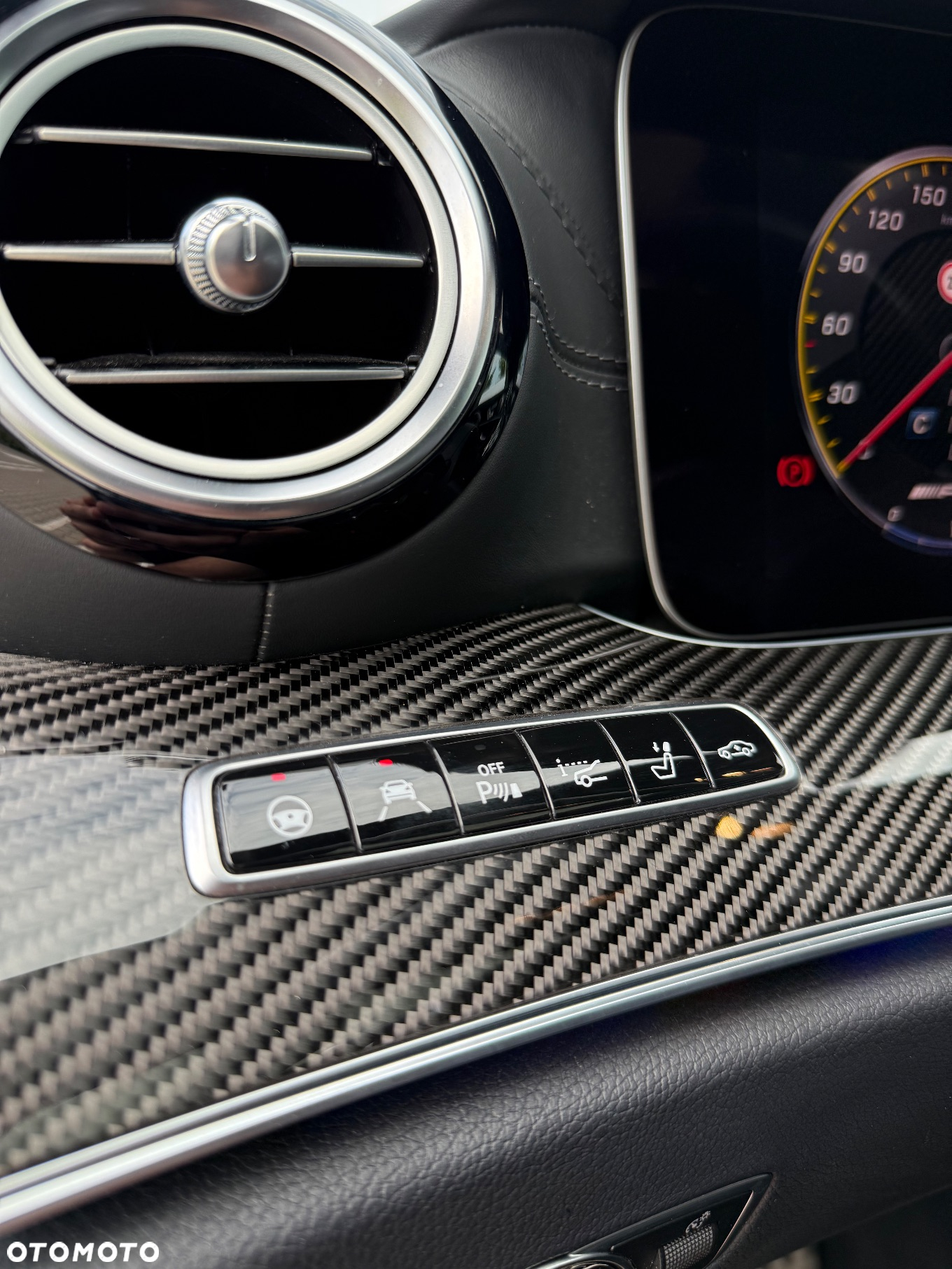 Mercedes-Benz Klasa E AMG 63 S 4-Matic+ - 14