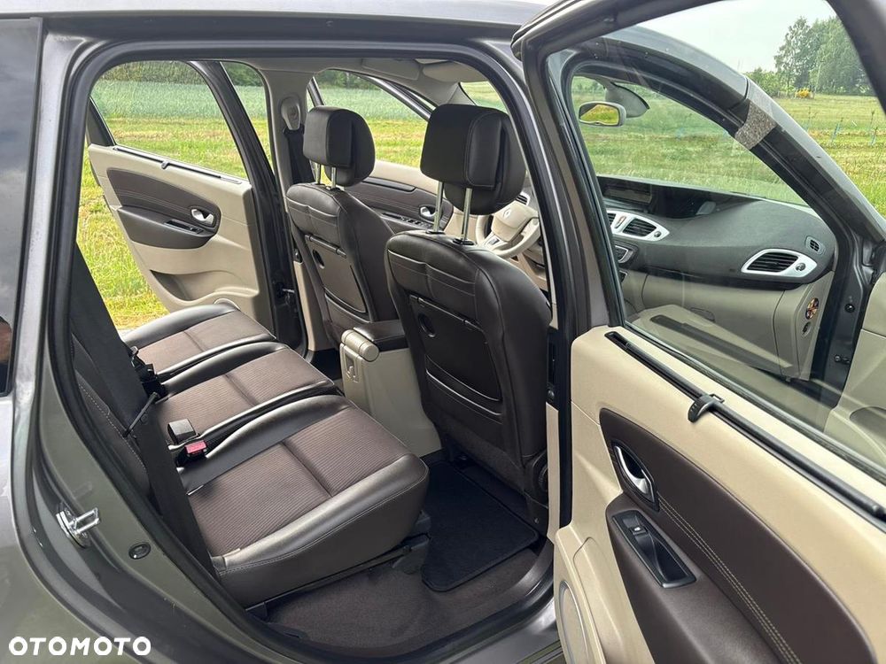 Renault Grand Scenic Gr 1.9 dCi Bose Edition - 25