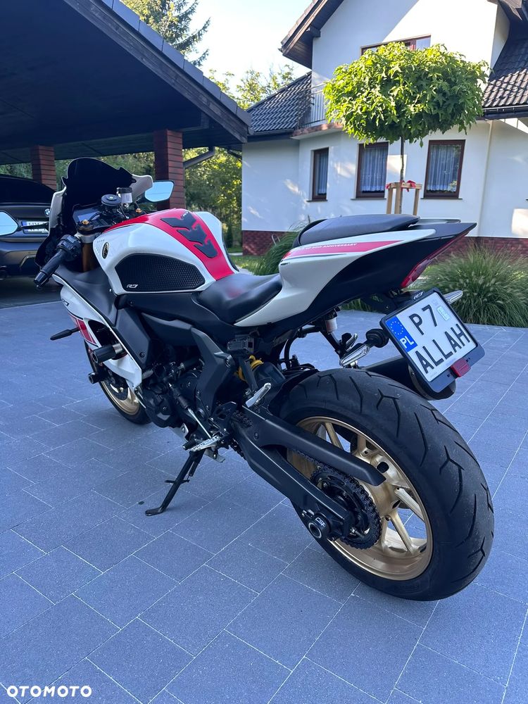 Yamaha R7 - 12