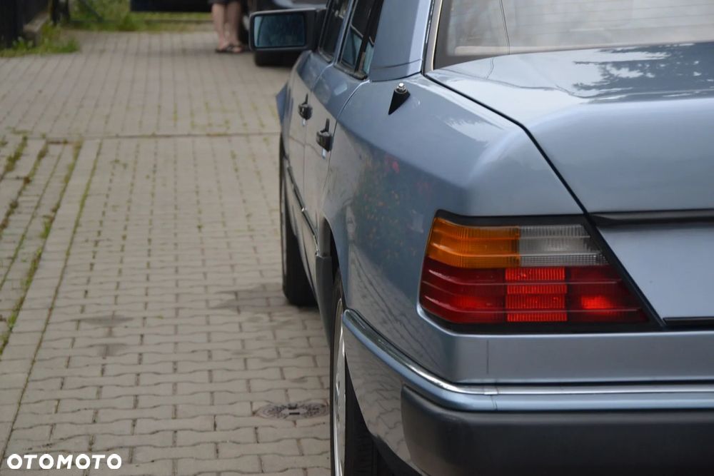 Mercedes-Benz W124 (1984-1993) - 6
