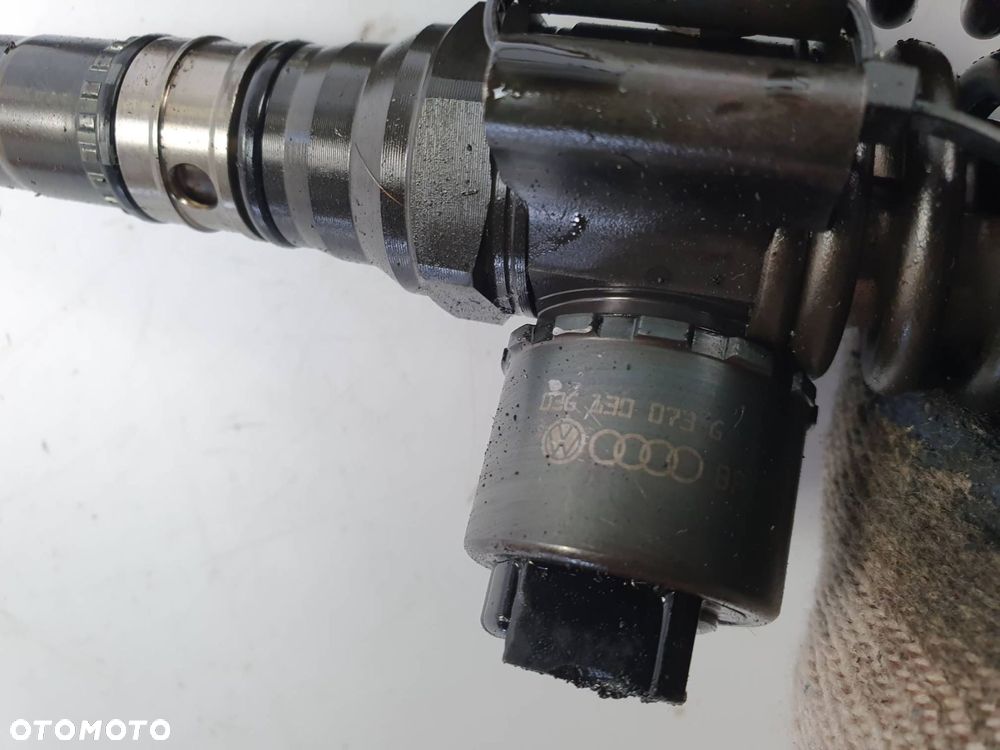 WTRYSKIWACZE KOMPLET SEAT TOLEDO III 0414720404 03G130073G - 2