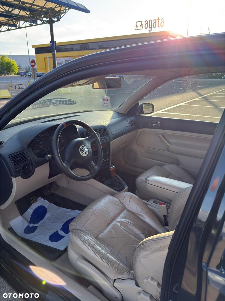Volkswagen Golf - 8