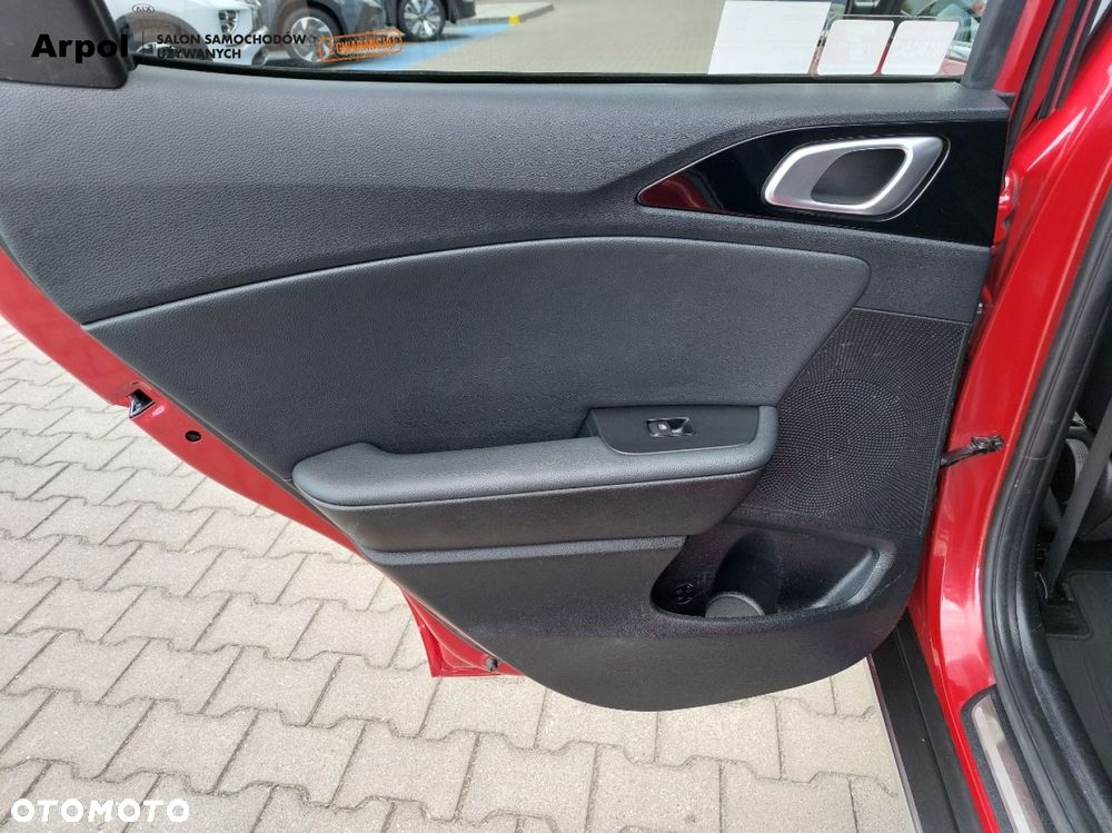 Kia XCeed 1.6 T-GDI Business Line DCT - 35