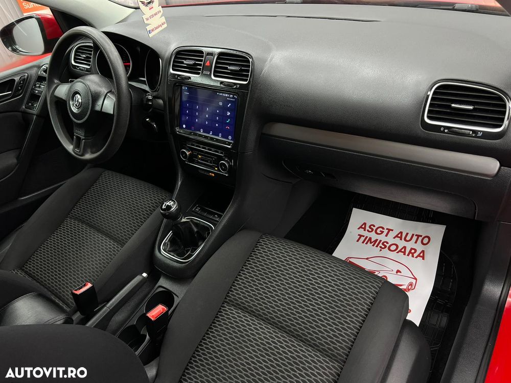 Volkswagen Golf - 10