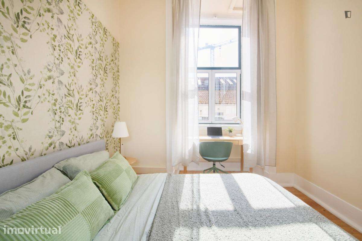 Quarto - localizado em Santos Lisbon - Grande imagem: 3/16
