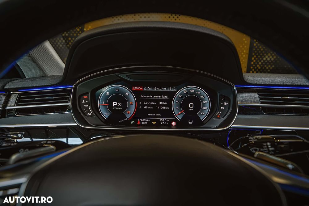 Audi A8 - 30