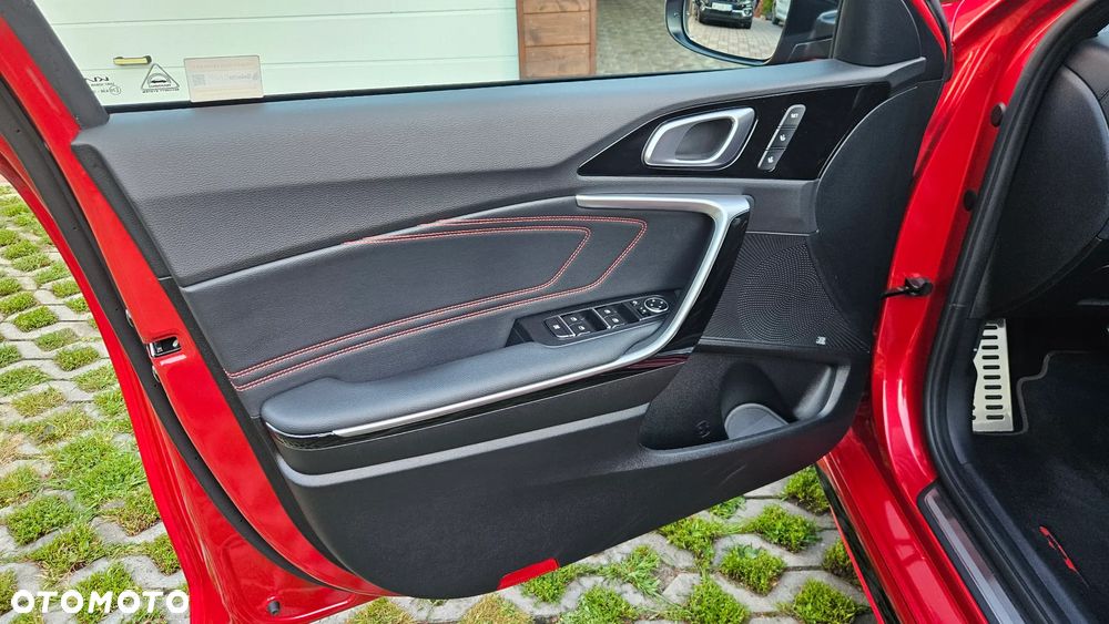 Kia Ceed - 17