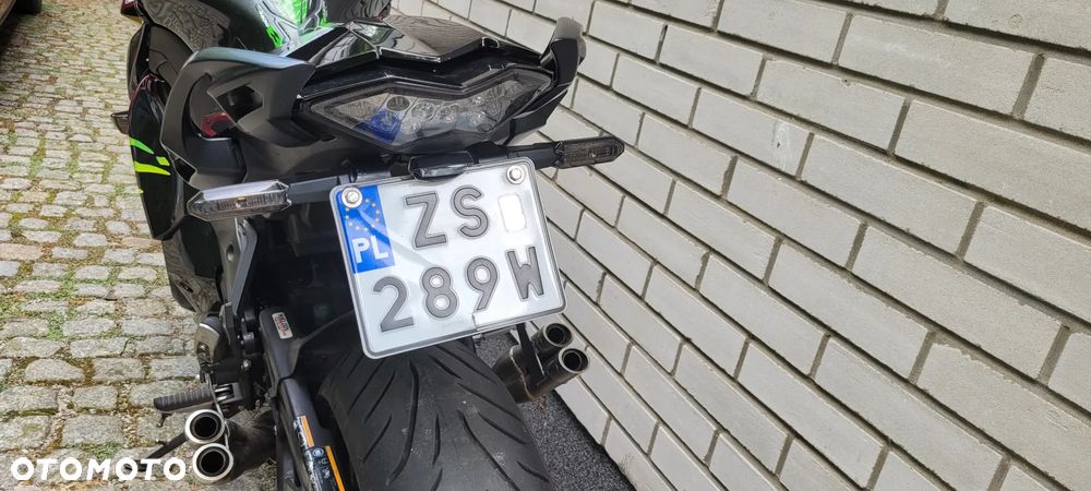 Kawasaki Ninja 1000 SX - 22