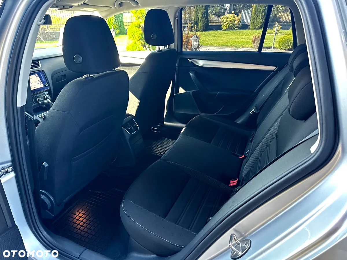 Skoda Octavia 2.0 TDI SCR Style DSG - 39
