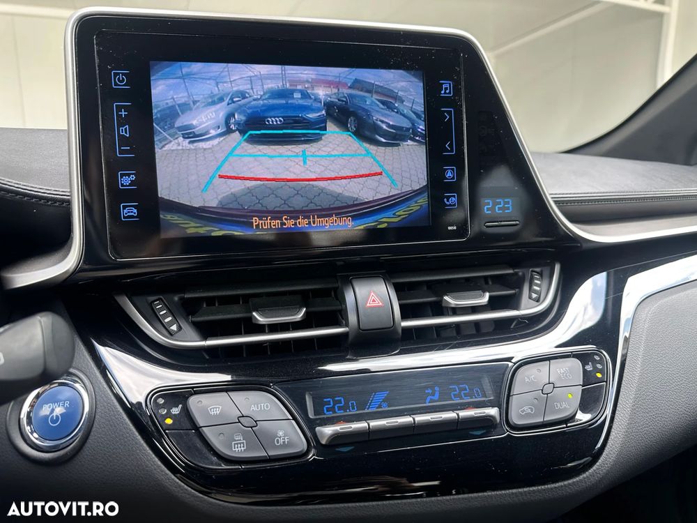 Toyota C-HR Lounge - 12