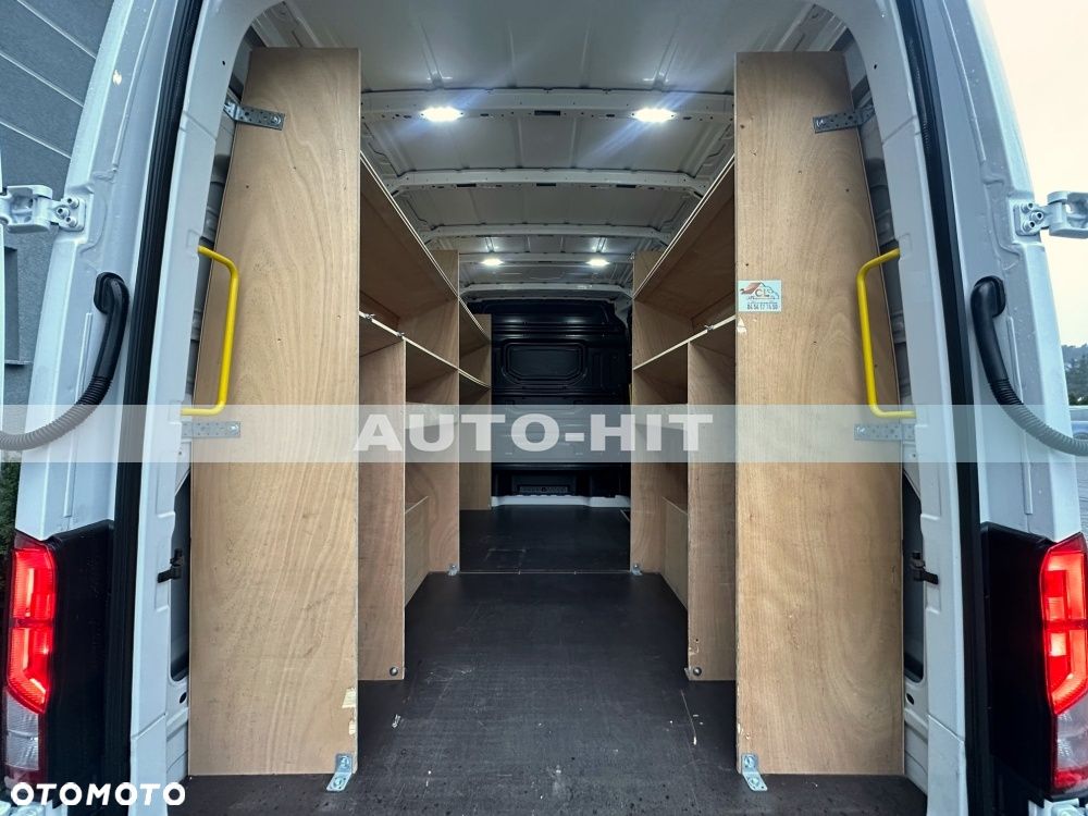 Volkswagen Crafter - 16