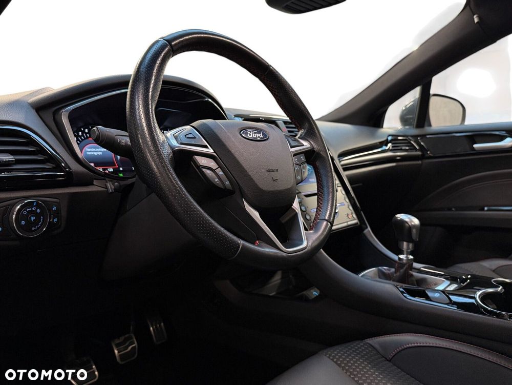 Ford Mondeo 1.5 EcoBoost ST-Line X - 19