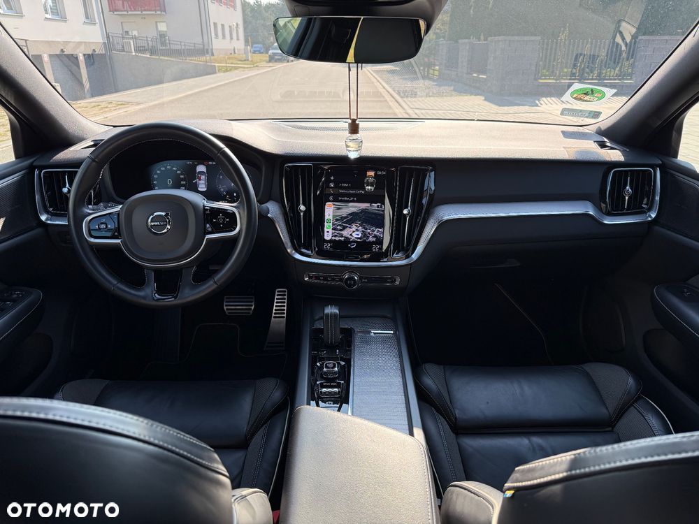 Volvo S60 B4 B R-Design - 16