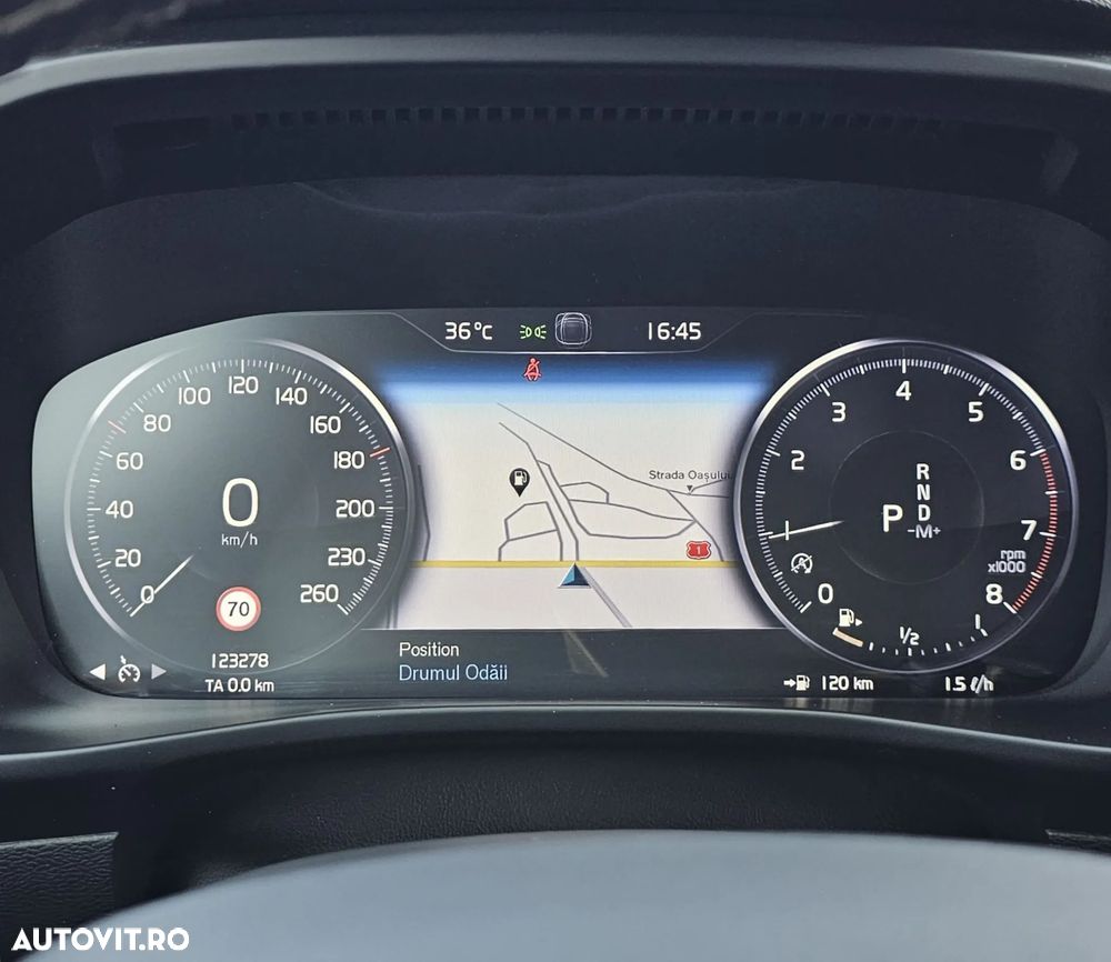 Volvo XC 40 T3 Geartronic RDesign - 13