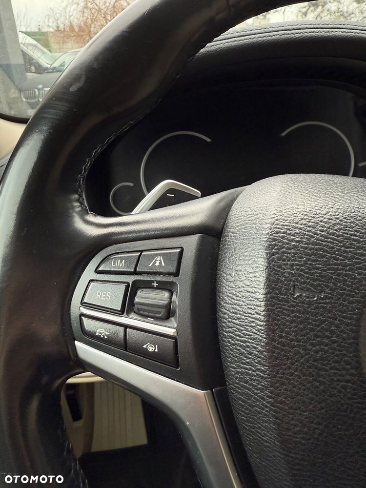 BMW X6 xDrive40d - 13