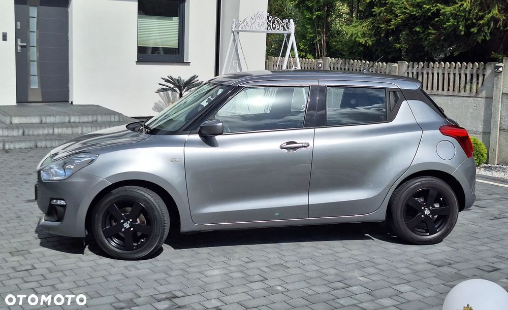 Suzuki Swift 1.2 Premium Plus - 18