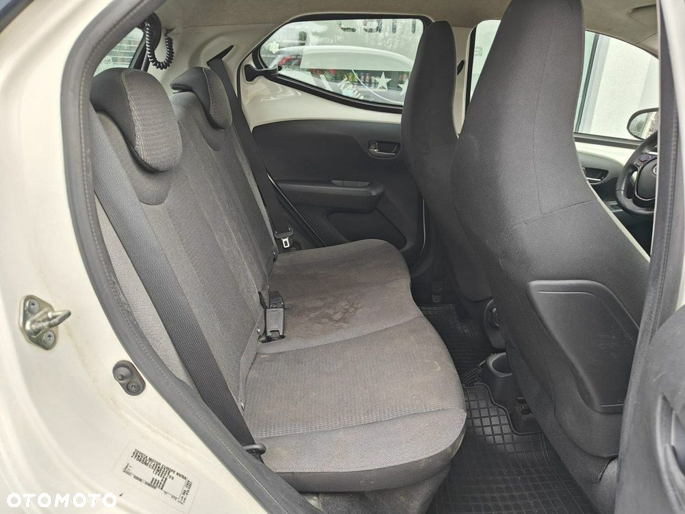 Toyota Aygo - 12