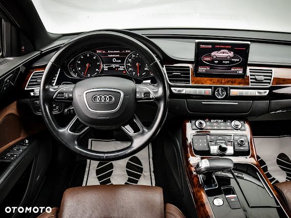Audi A8 - 10
