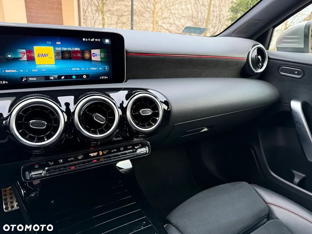 Mercedes-Benz Klasa A 200 AMG Line 7G-DCT - 12