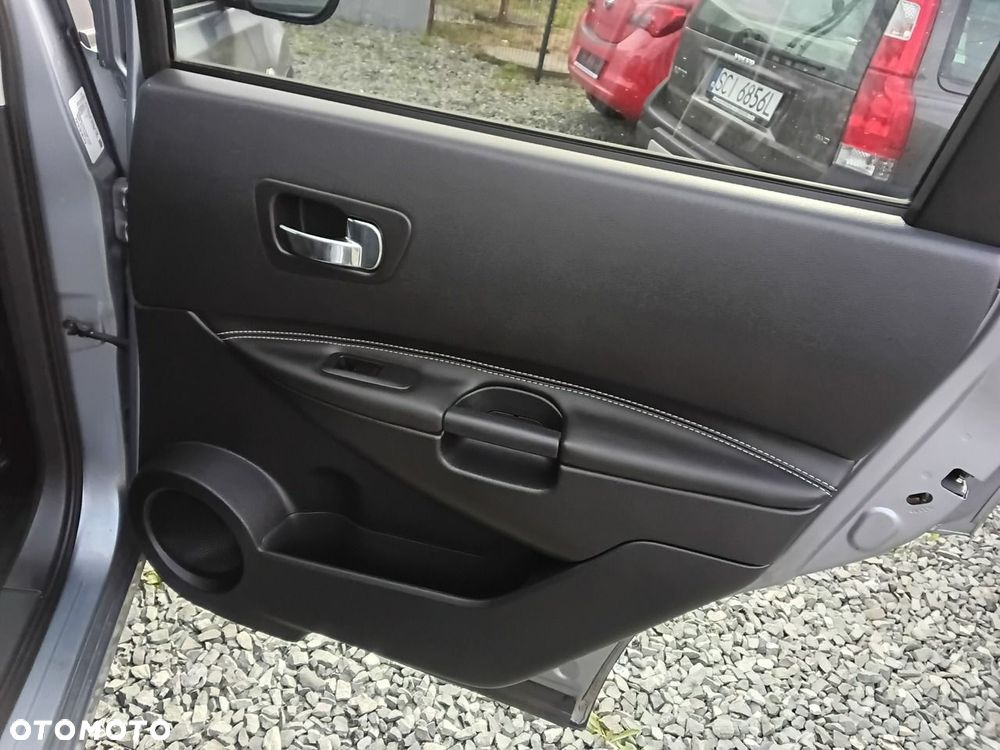 Nissan Qashqai+2 - 30
