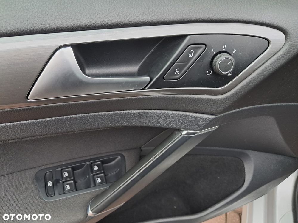 Volkswagen Golf 1.6 TDI BlueMotion Technology Allstar - 17