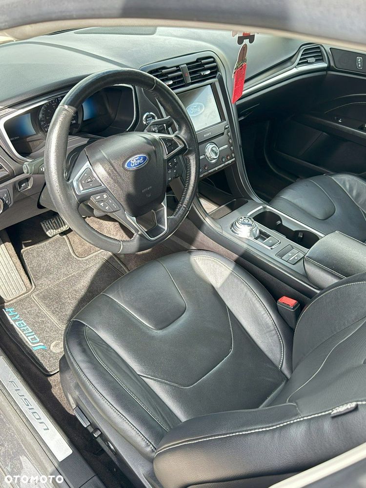 Ford Mondeo - 17