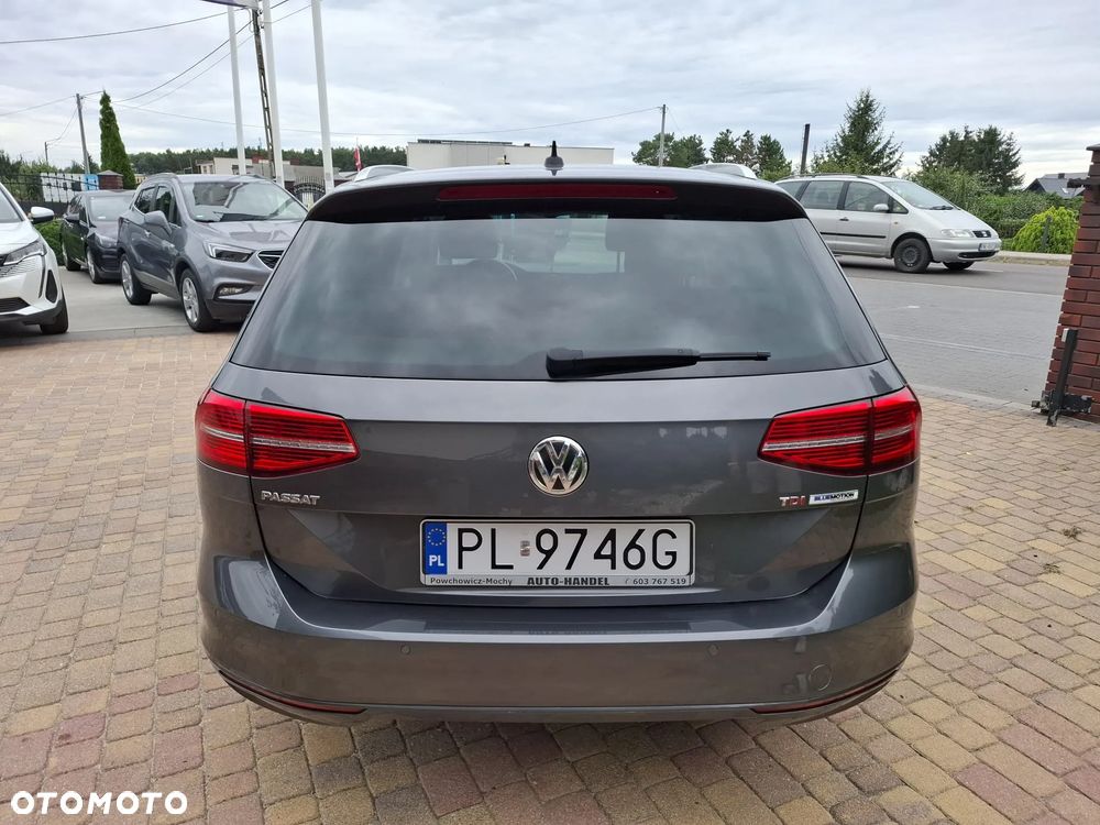 Volkswagen Passat 1.6 TDI (BlueMotion Technology) DSG Comfortline - 6