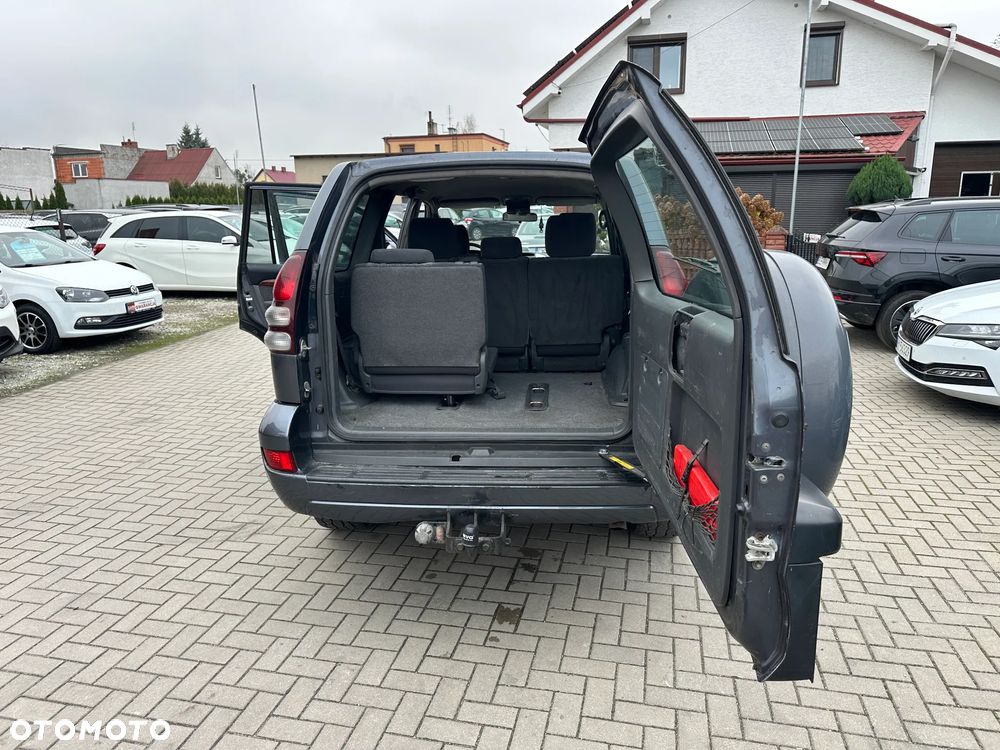 Toyota Land Cruiser - 25