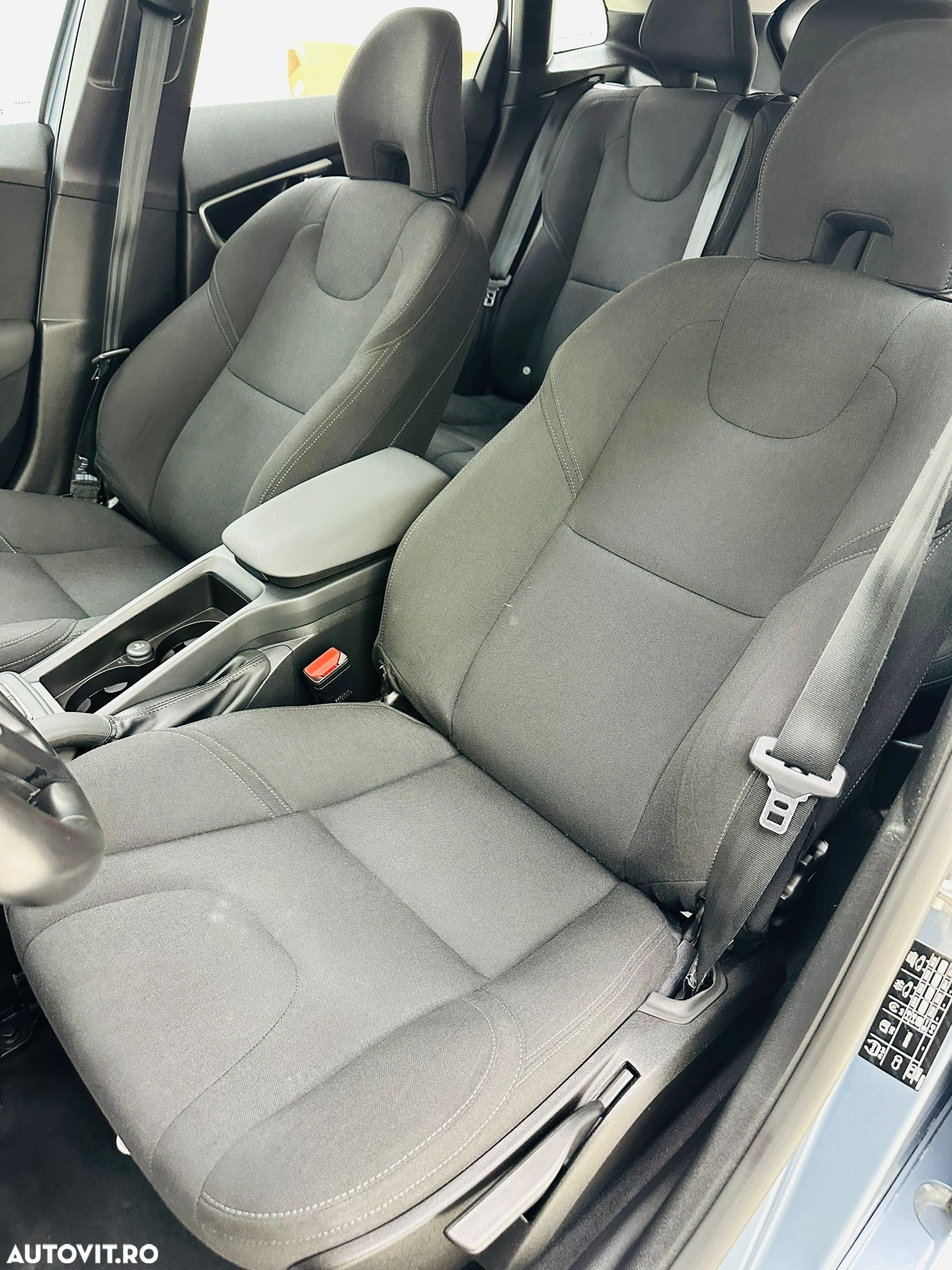 Volvo V40 - 18