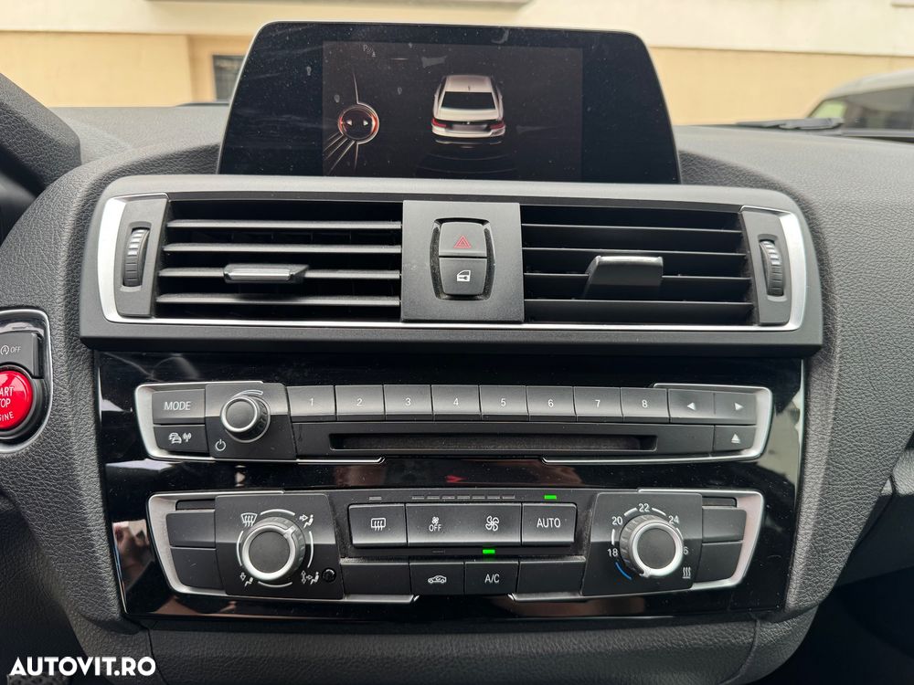 BMW Seria 2 218i Sport Line - 12
