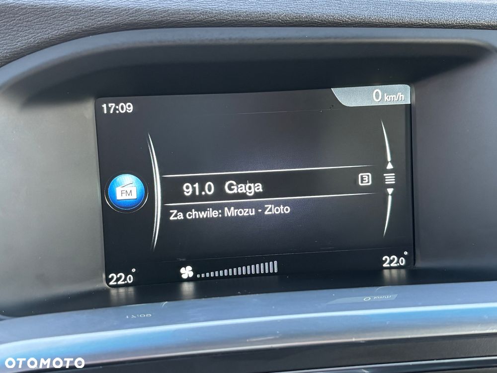 Volvo V60 D4 Geartronic Momentum - 27