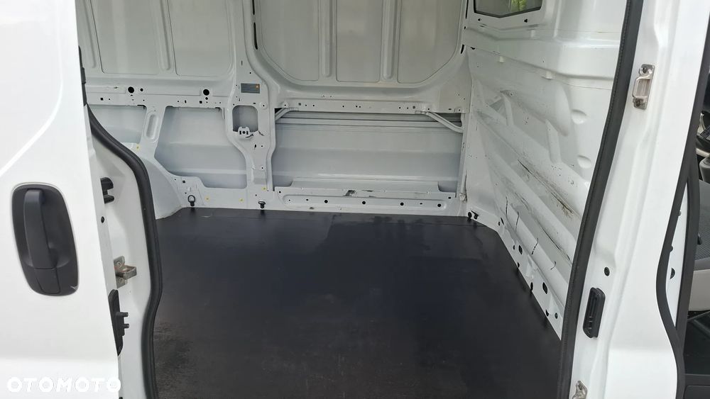 Opel VIVARO - 21