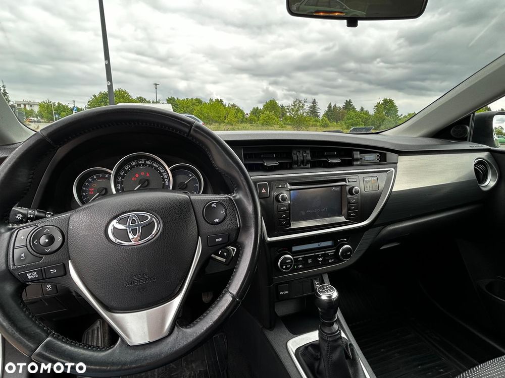 Toyota Auris 1.33 VVT-i Premium - 3