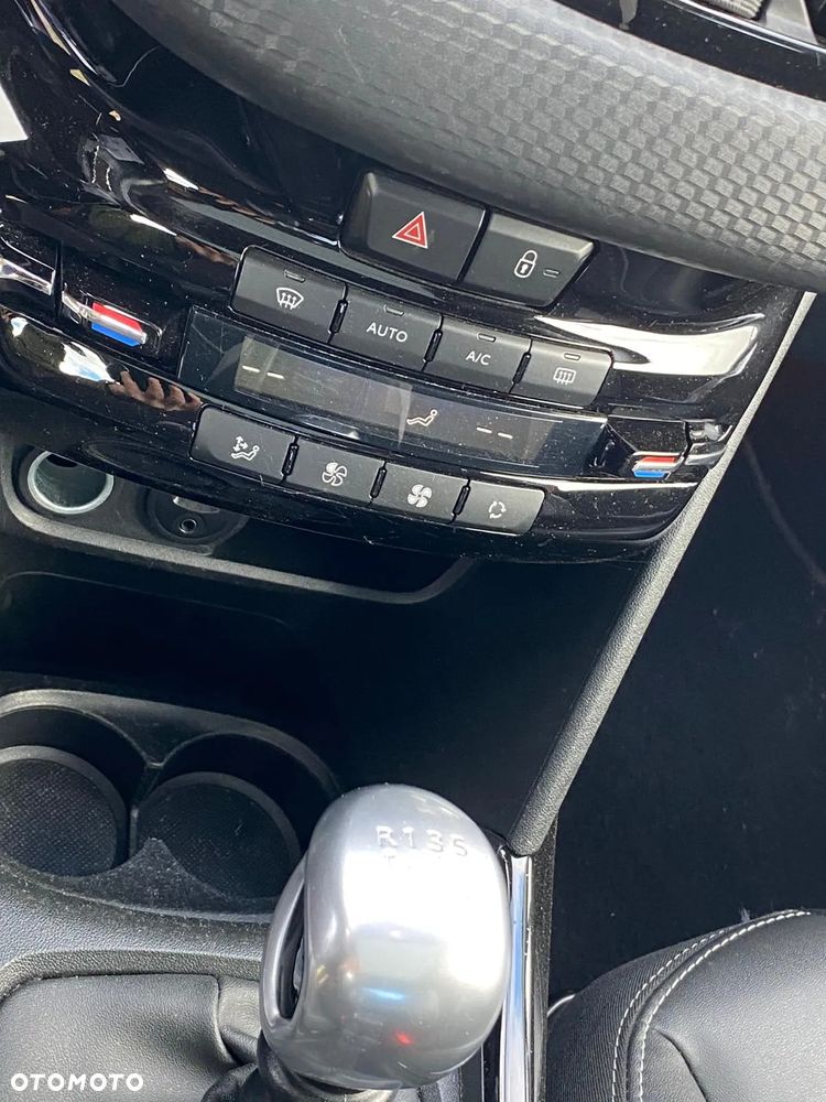 Peugeot 2008 BlueHDi FAP 120 STOP & START Allure - 9