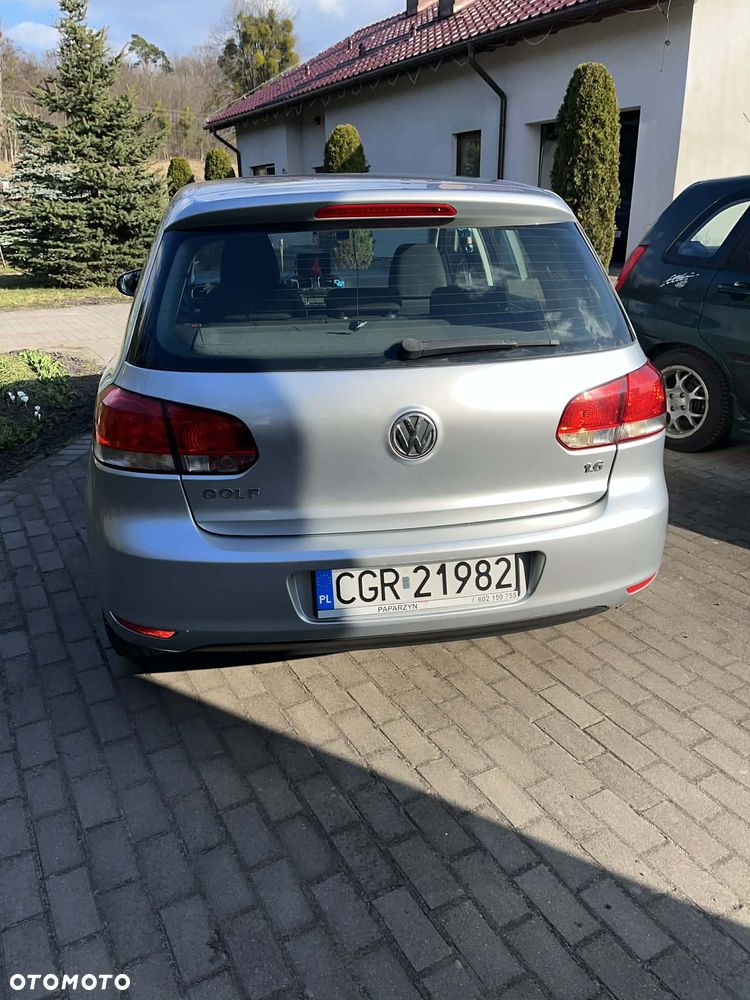 Volkswagen Golf 1.6 Comfortline - 6