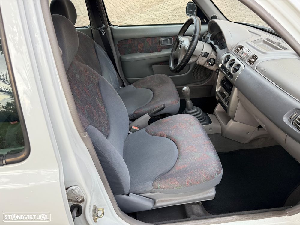 Nissan Micra 1.5 D Luxury - 13