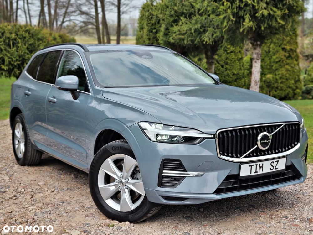 Volvo XC 60 B4 D AWD Geartronic Momentum Pro - 8