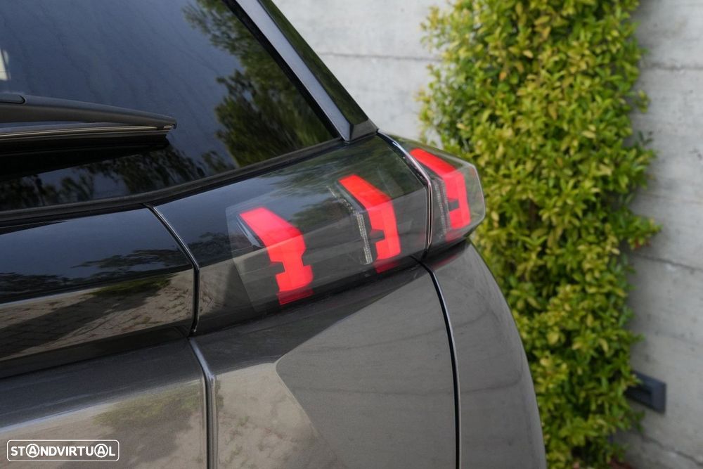Peugeot 2008 1.2 PureTech Allure Pack - 31
