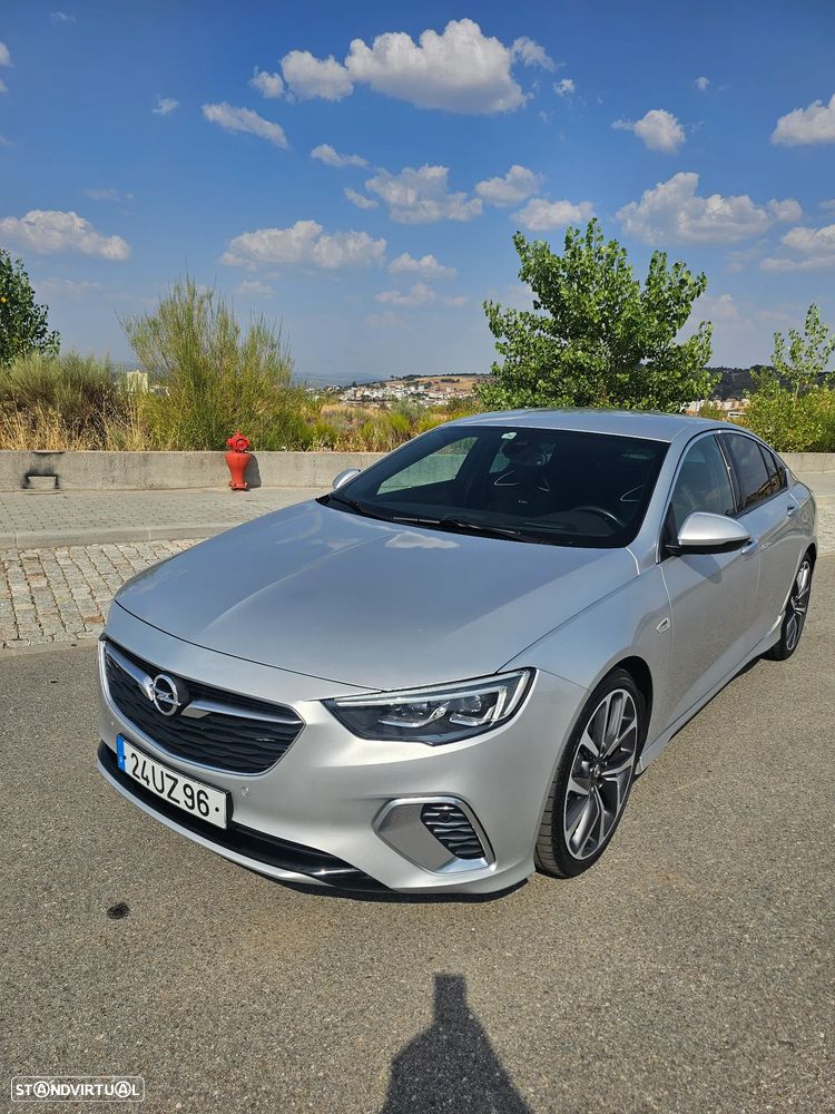 Opel Insignia Grand Sport - 2