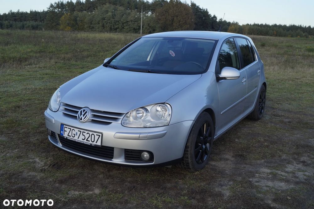 Volkswagen Golf - 1