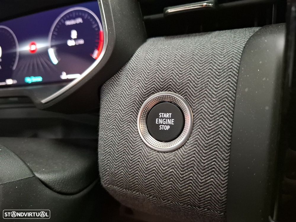 Renault Clio 1.0 TCe Techno Bi-Fuel - 18