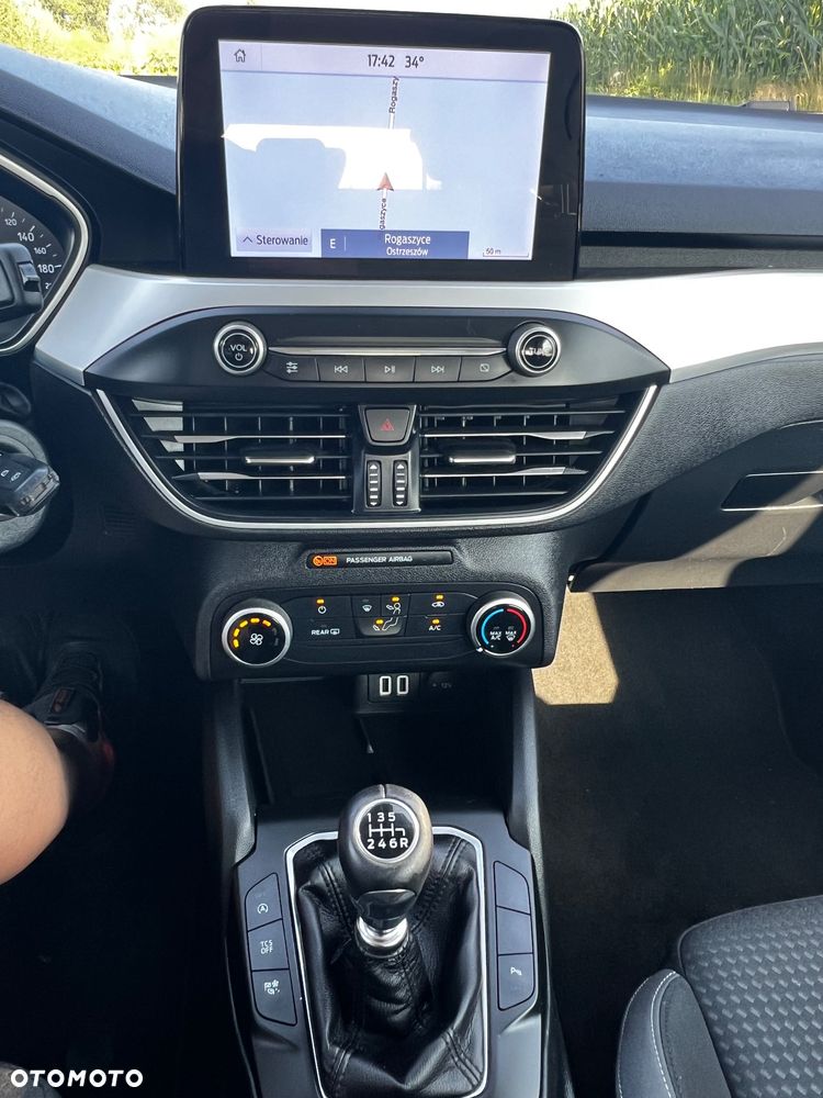 Ford Focus 1.0 EcoBoost Titanium ASS - 16