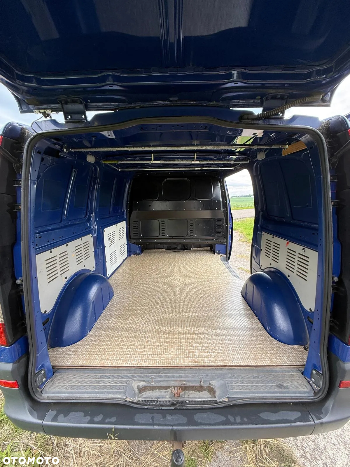Mercedes-Benz VITO - 8