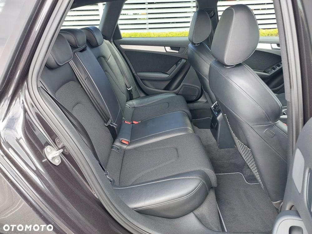 Audi A4 Avant 2.0 TDI DPF quattro S line Sportpaket - 24