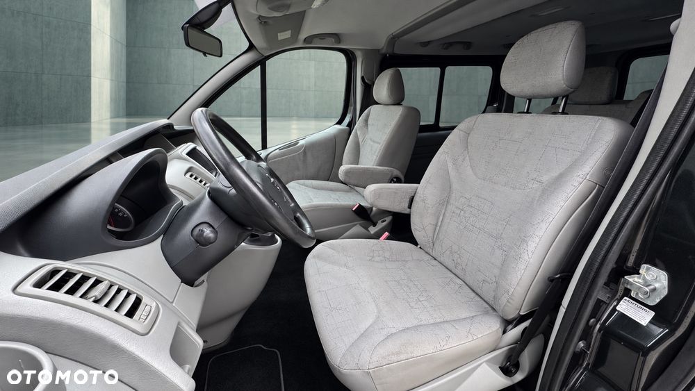 Renault Trafic - 13
