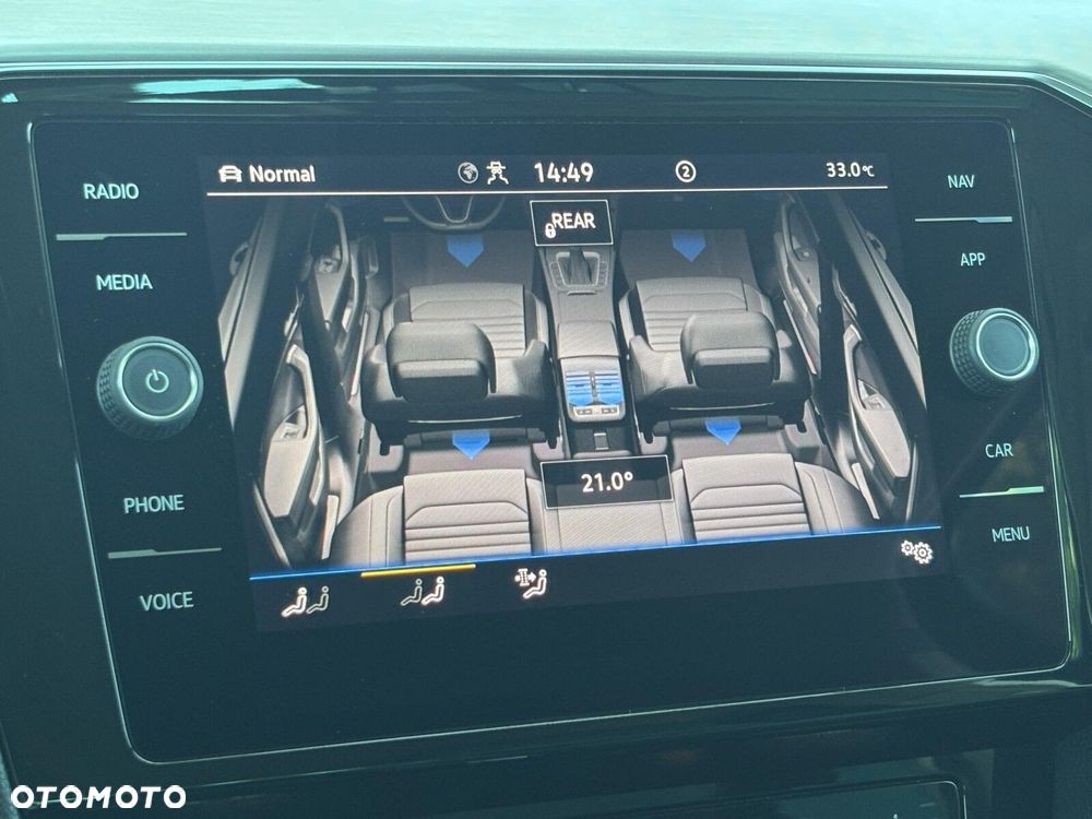 Volkswagen Passat - 35