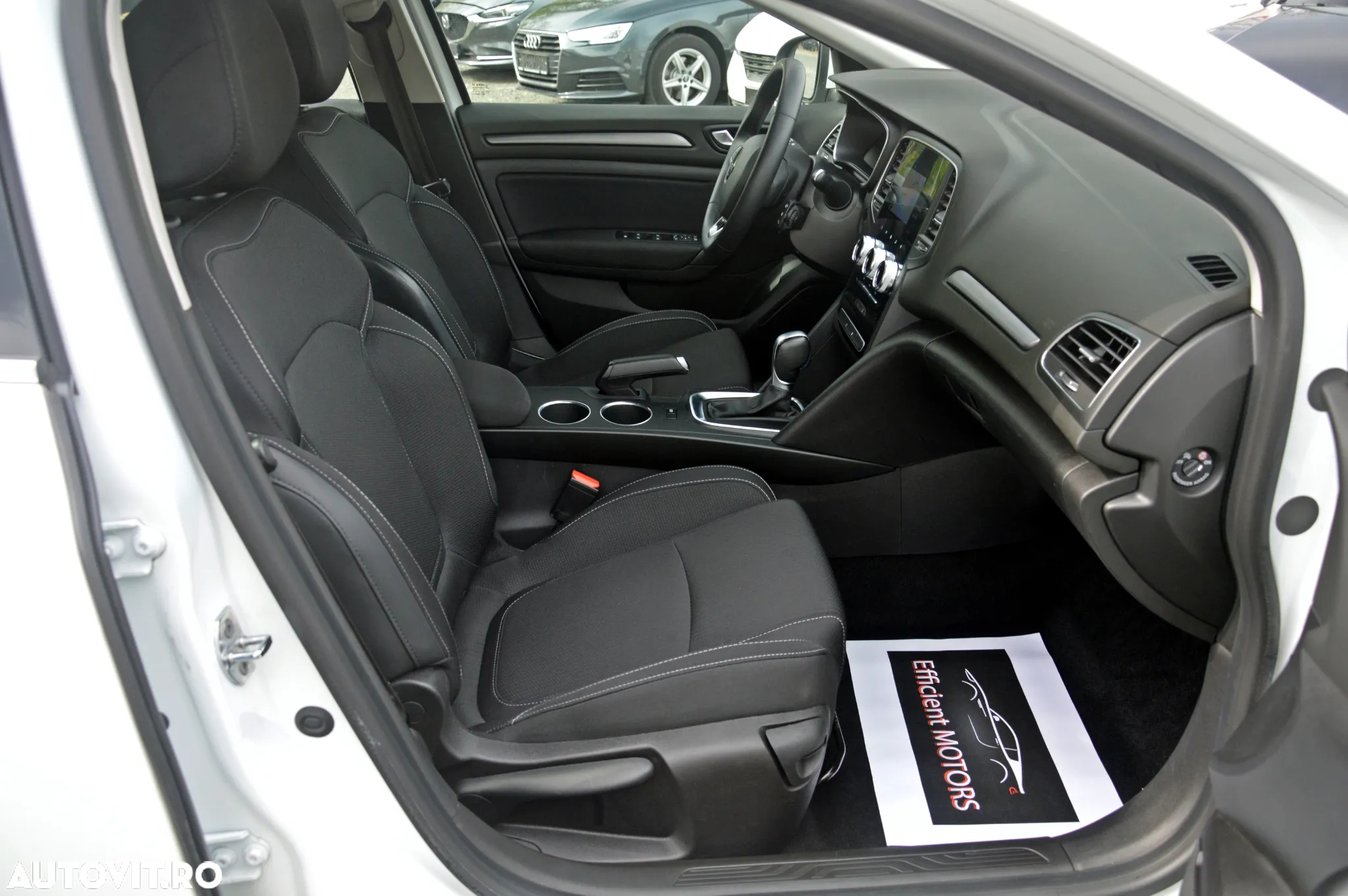 Renault Megane BLUE dCi 115 EDC BUSINESS EDITION - 25